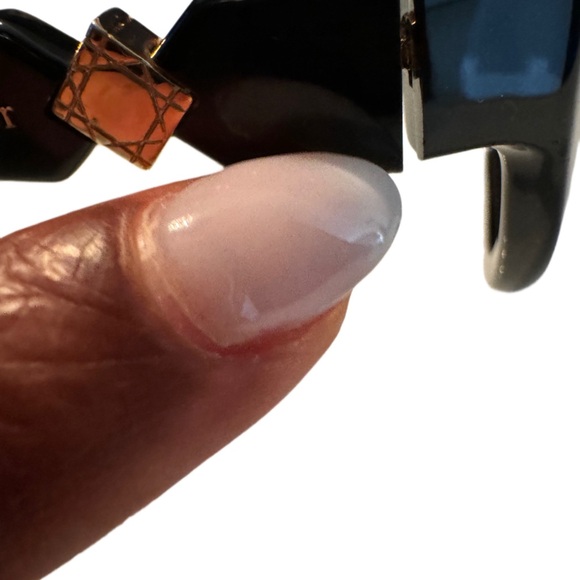 DIOR Sunglasses w/Gold Diamond Shape Logo - Picture 13 of 14